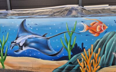 Plongée dans l’Océan : une fresque magique avec Menace l’Artiste !