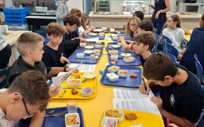 Un petit déjeuner équilibré pour bien commencer la journée.